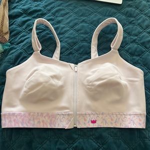 SHEFIT sports bra light pink with design never worn size 6 LUXE